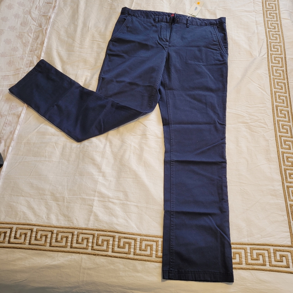 New without tags Red Fleece by Brooks Brothers Navy Chino size 10